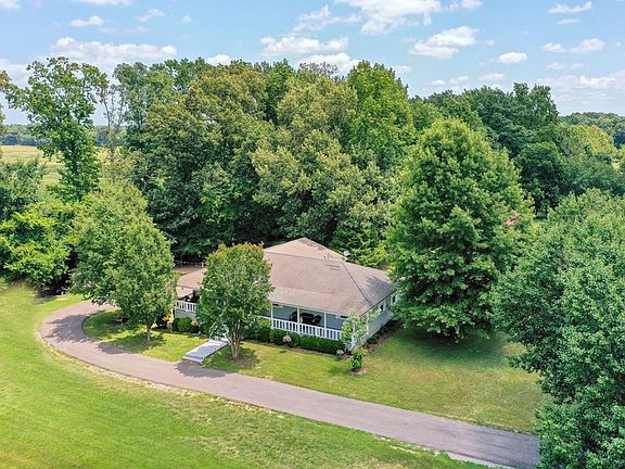 4th image of 125 Paw Paw Ln