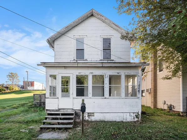 110 N Disbrow St, Cassopolis, MI 49031