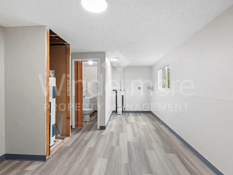 2121 S Herald Rd — Photo 21