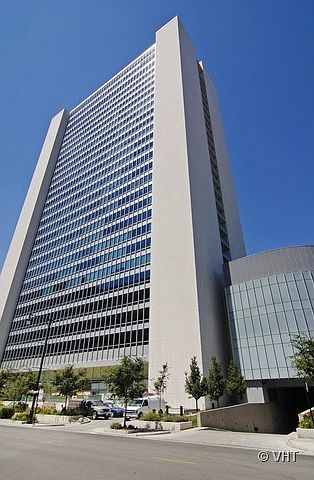 1st image of 500 W Superior St Unit 2008