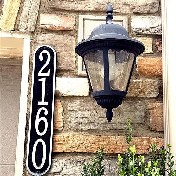 2160 Crestridge Trl NE — Photo 1