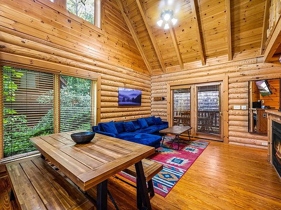 3rd image of 3225 Smoky Ridge Way