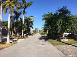 10590 SW 56th Ter, Miami, FL 33173