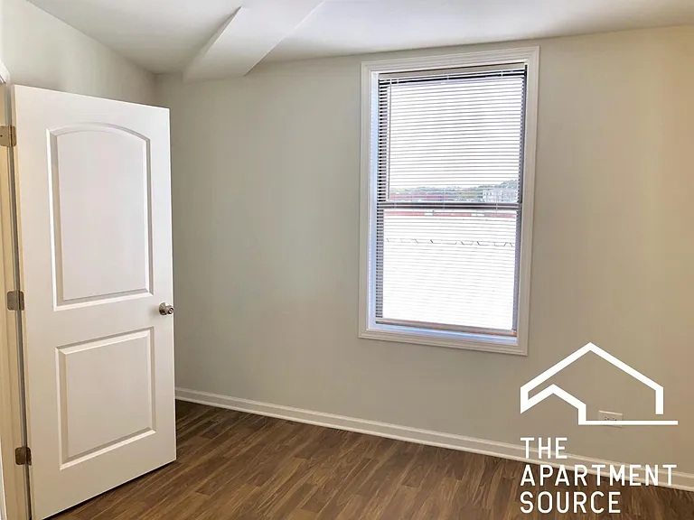 7606 N Paulina St #307 — Photo 7