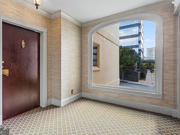 2nd image of 3638 Peachtree Rd NE APT 306