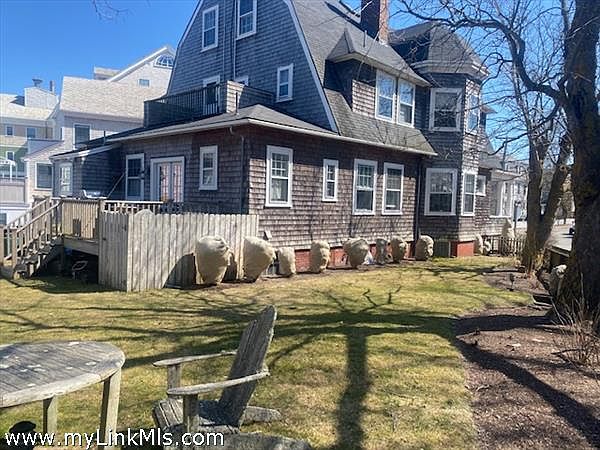 1st image of 89 Easton St