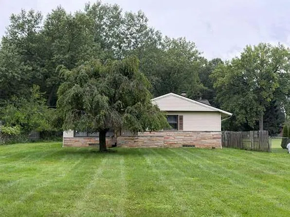 6980 Stearns Rd, Olmsted Township, OH 44138