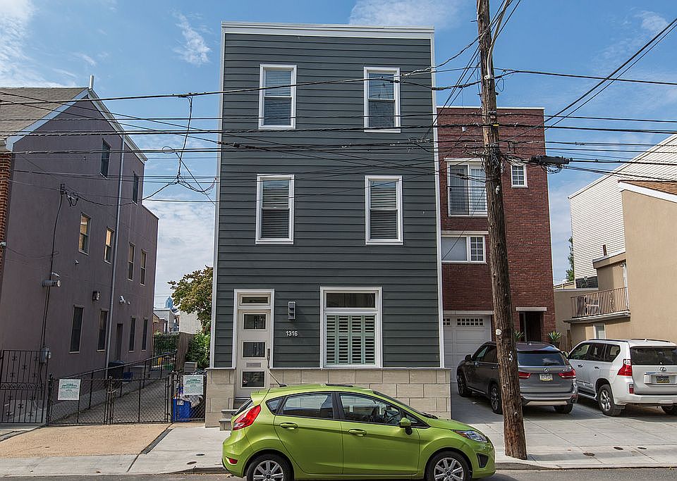 1st image of 1314 Marlborough St #16