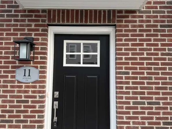 11 Atkins Dr, Bridgeport, PA 19405