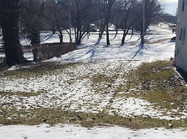 951 New Jersey Ave, Kansas City, KS 66101