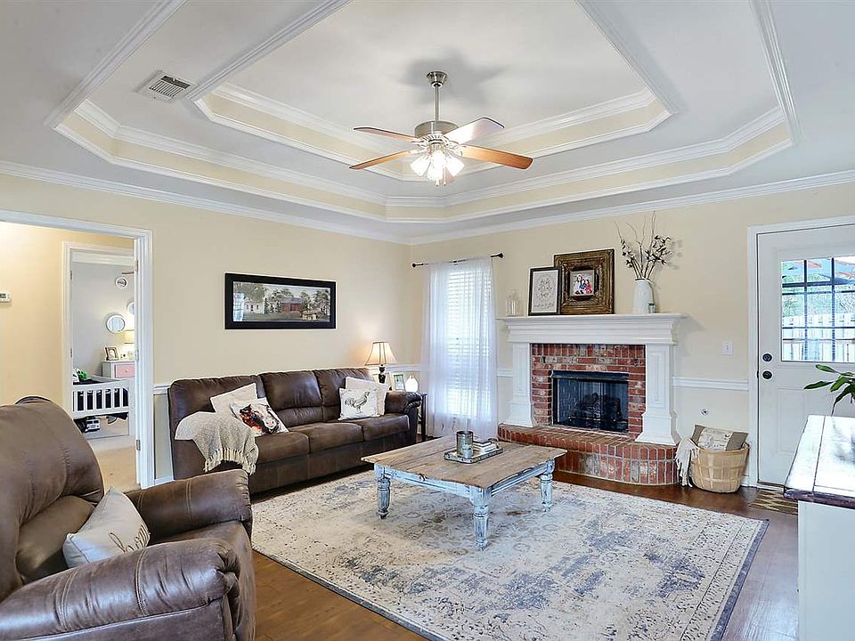 1st image of 549 Eaglewood Dr