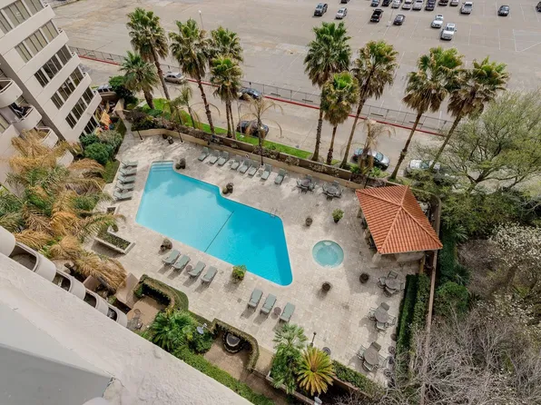 3525 Sage Rd APT 917, Houston, TX 77056