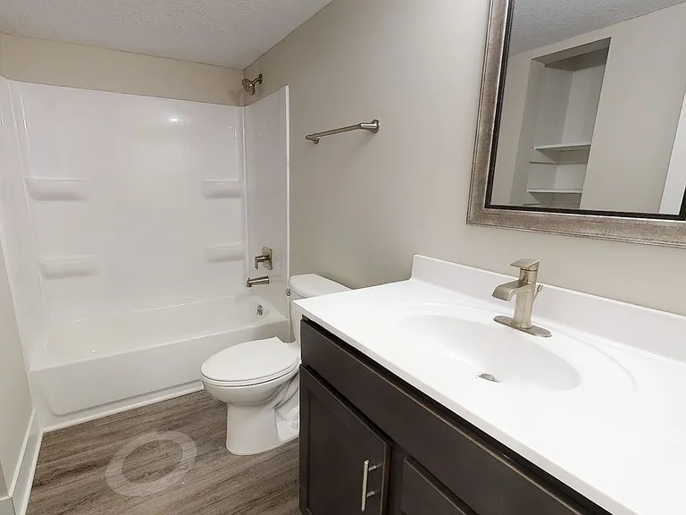 4001 Holdrege St — Photo 45