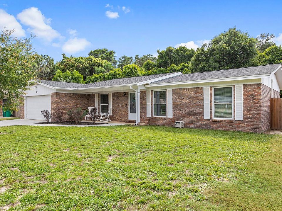 1st image of 109 Friar Tuck Dr