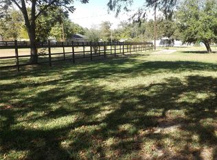 1001 Bowie St, Baytown, TX 77520