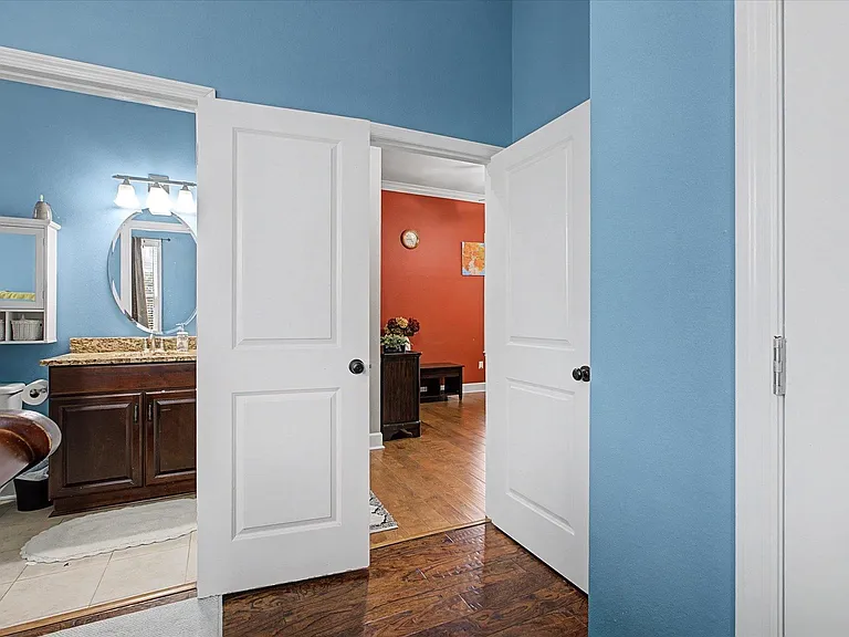 3078 Dickinson Dr — Photo 19