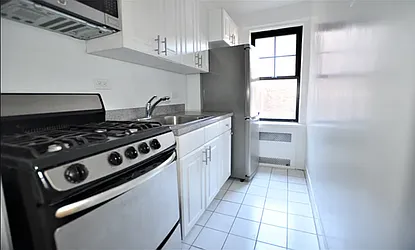 Rented by Manhattan Realty Group