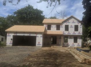 6 Ainsworth Ln, Rochester, NY 14624