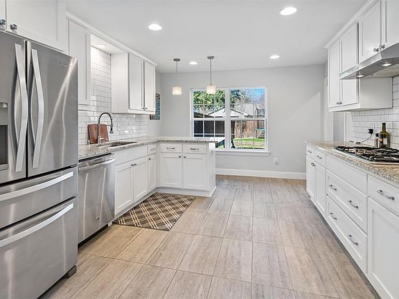 4th image of 3461 Chaparral Dr