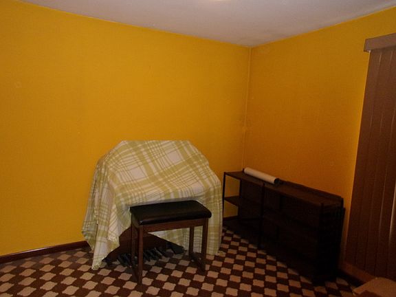 5th image of 5006 S Laramie Ave