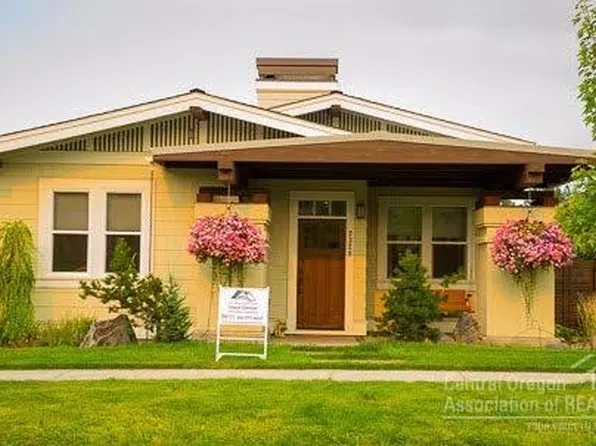 2328 NW Frazer Ln, Bend, OR 97703