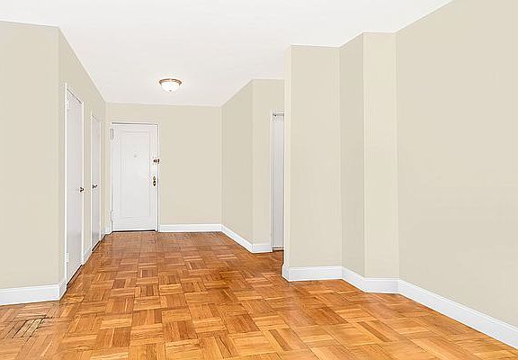 3rd image of 5355 Henry Hudson Pkwy #7C