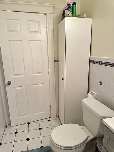 36 Temple St Photo 1