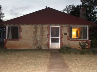 1617 Andrews St, Winfield, KS 67156