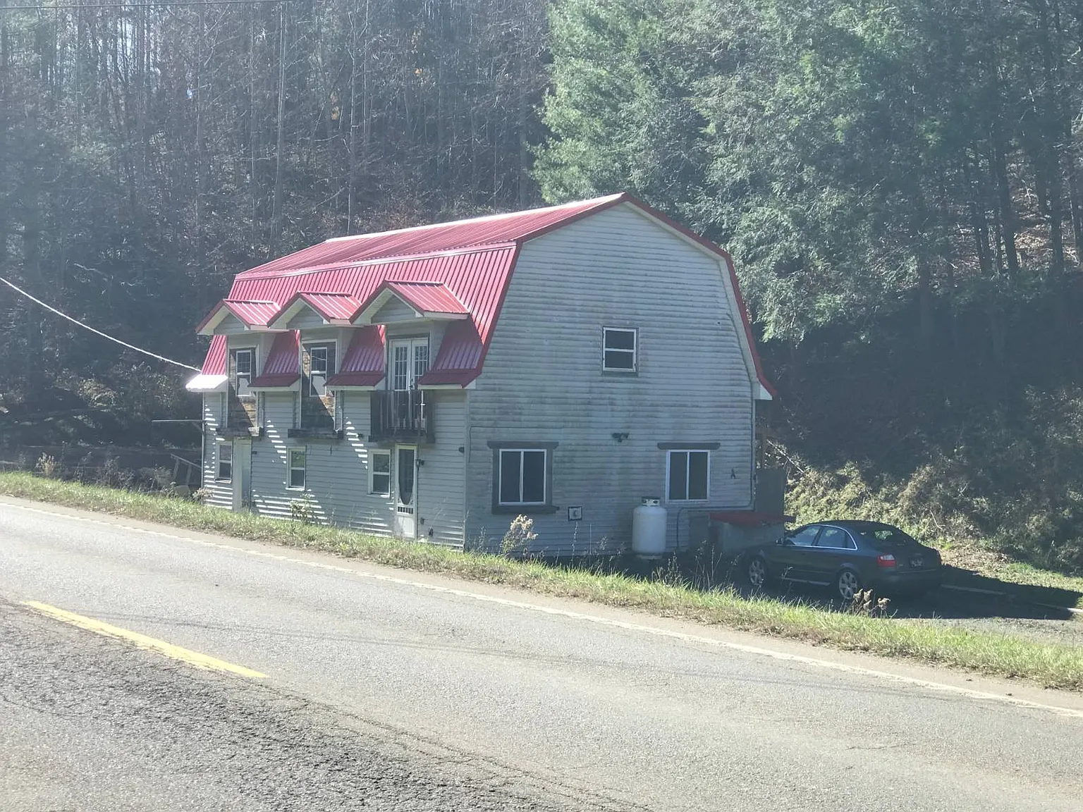 10032 Highway 421 S, Trade TN - Owner Finance Home