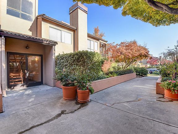 2nd image of 39059 Guardino Dr APT 106