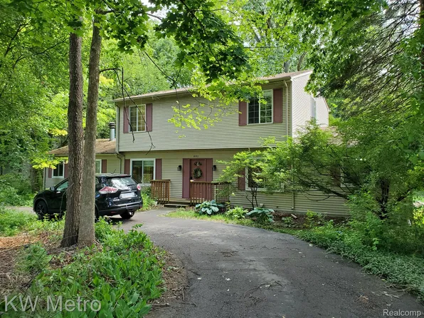 601 Kendry, Bloomfield Hills, MI 48302