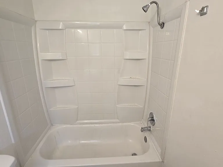 2614 Monterey St — Photo 10