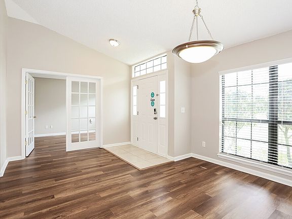 3rd image of 2479 Coachman Lakes Dr