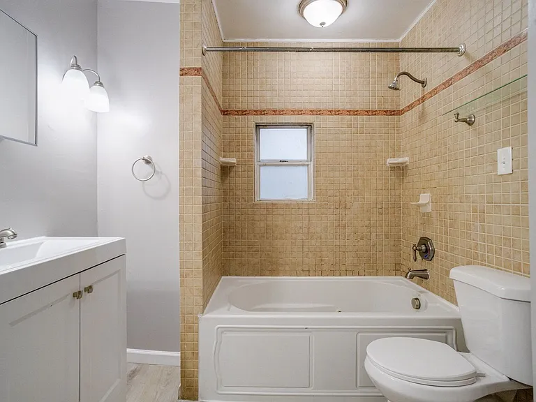 5 Homeland Ave — Photo 24