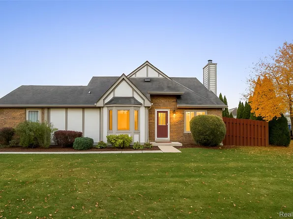 42162 Saratoga Cir, Canton, MI 48187