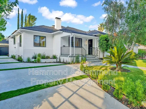 15440 Varden St, Sherman Oaks, CA 91403