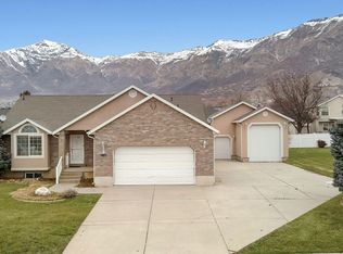 1114 E 2600 N, North Ogden, UT 84414