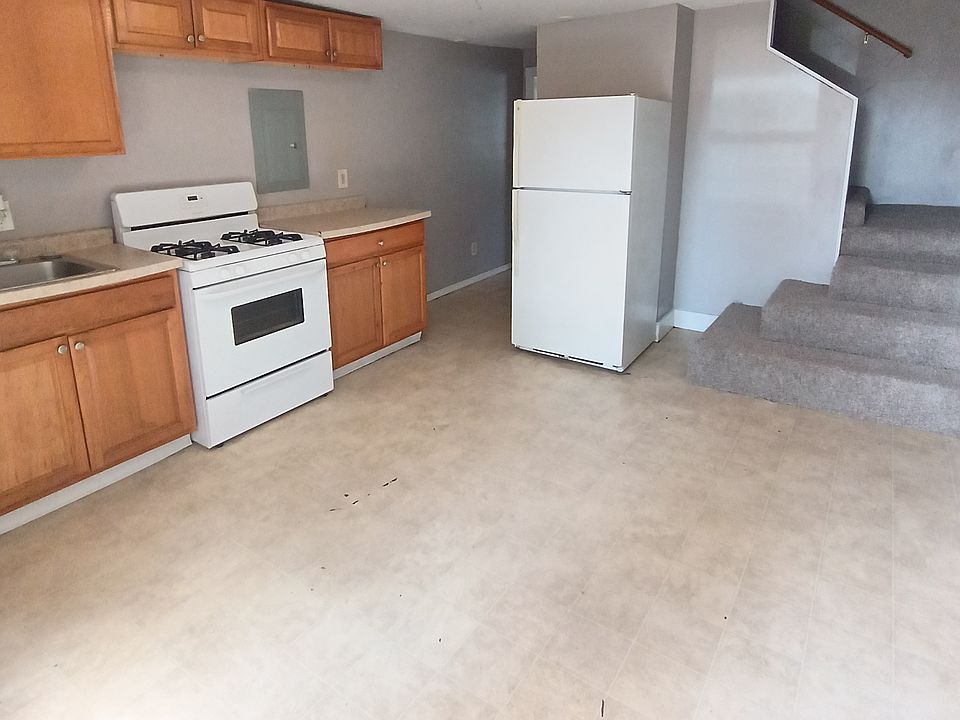 1st image of 1541 W 3rd St