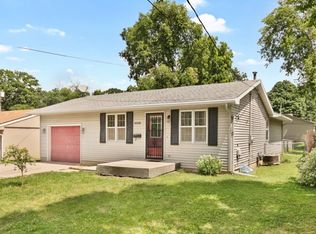 1006 Barker St, Bloomington, IL 61701