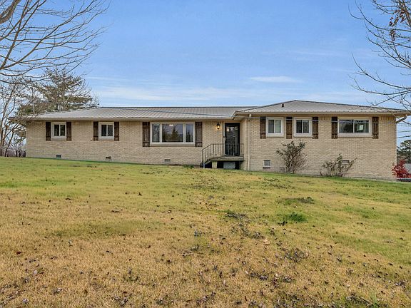 2nd image of 5416 Crestview Dr