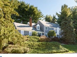 516 Ramblewood Dr, Bryn Mawr, PA 19010