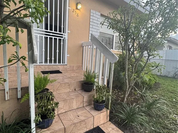 258 E 46th St, Hialeah, FL 33013