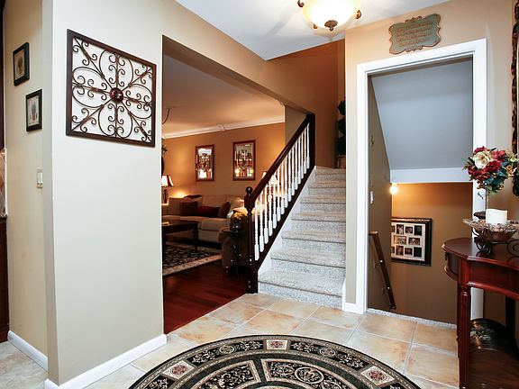 2nd image of 41 Deerfield Ln #41