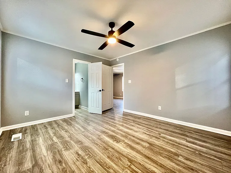 2926 Skyline Dr — Photo 9