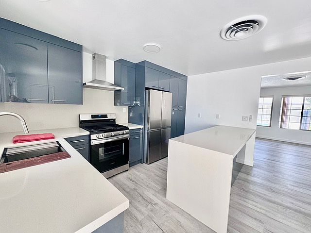 Open kitchen