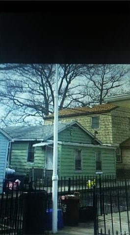 1st image of 123B Edgewater Park #0