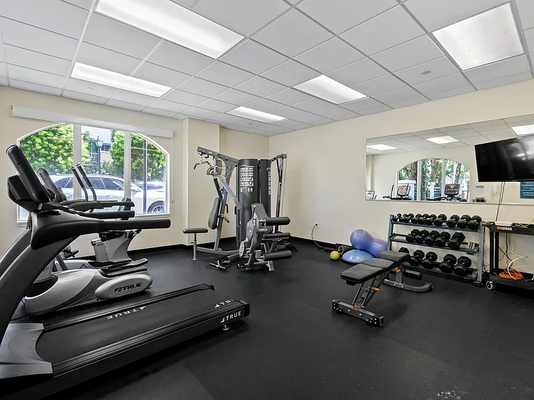 3940 N Flagler Dr #206 — Photo 24