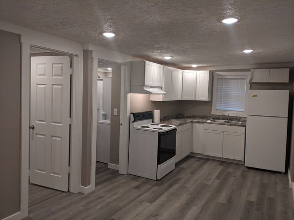 982 1/2 W Vest St