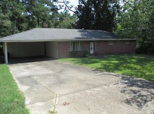 38 Oakcrest Rd, Laurel, MS 39440
