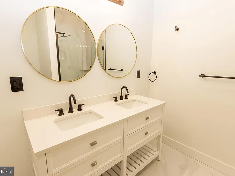 3604 Melon St #2 — Photo 9